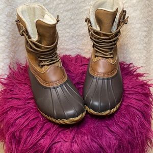 JBU WeatherReady Duck Boots. 🦆